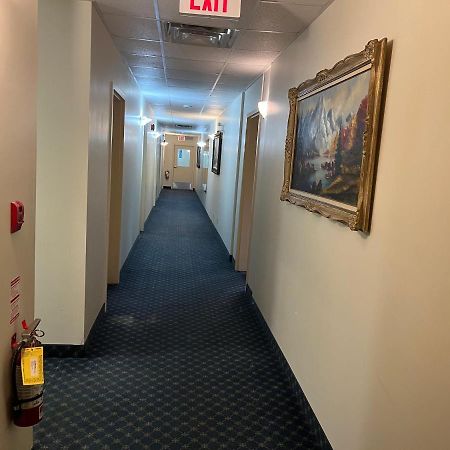 Fairview Inn Simcoe Bagian luar foto