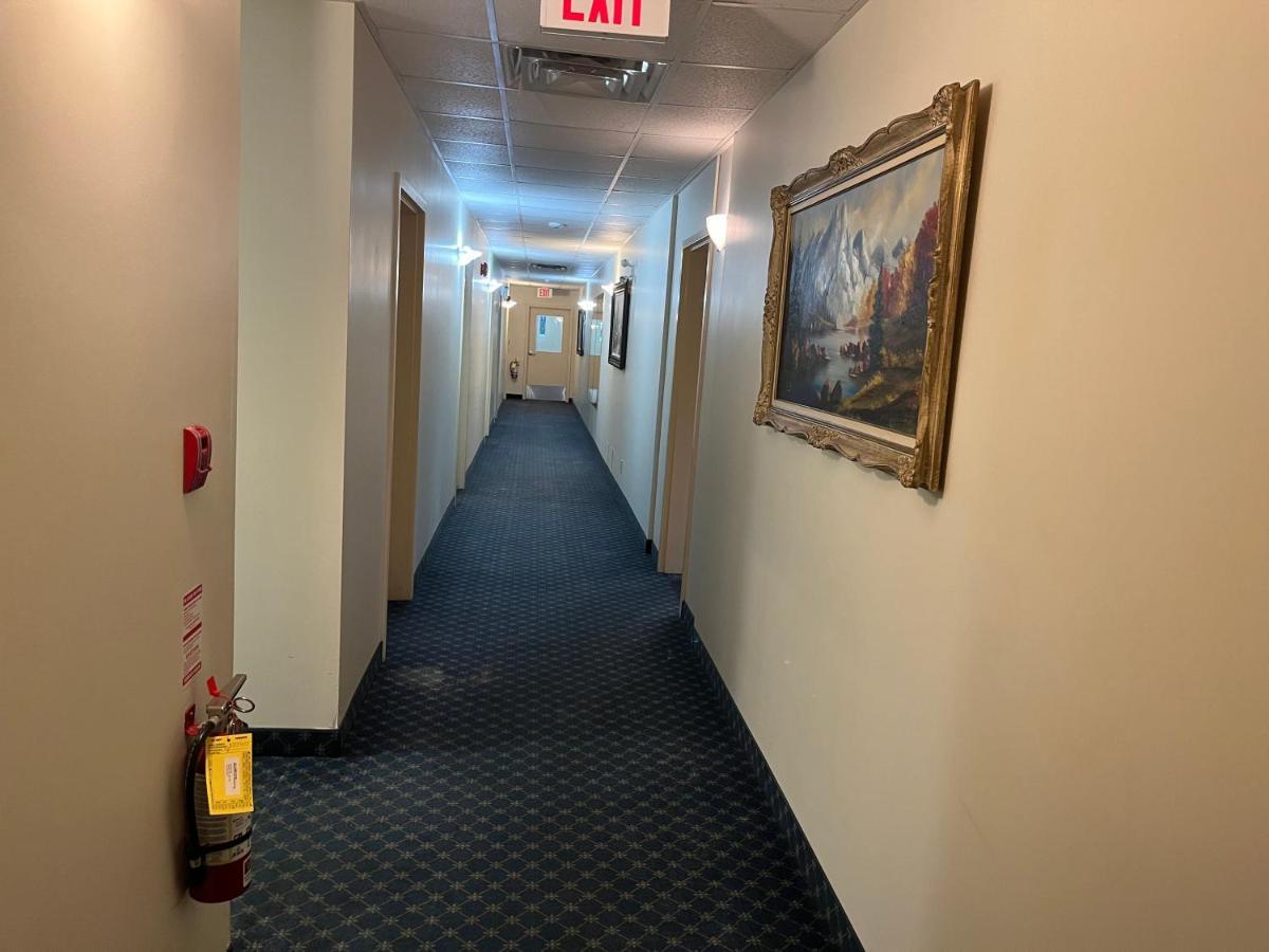 Fairview Inn Simcoe Bagian luar foto